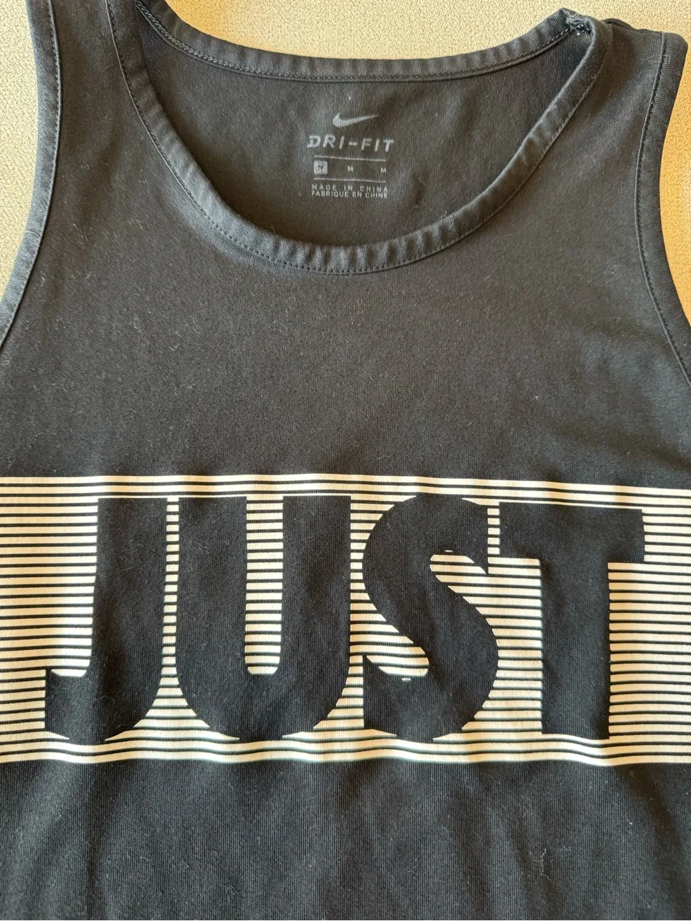 Nike Black Cropped Leggings and Tank Top Set with 'JUST DO IT' Graphic